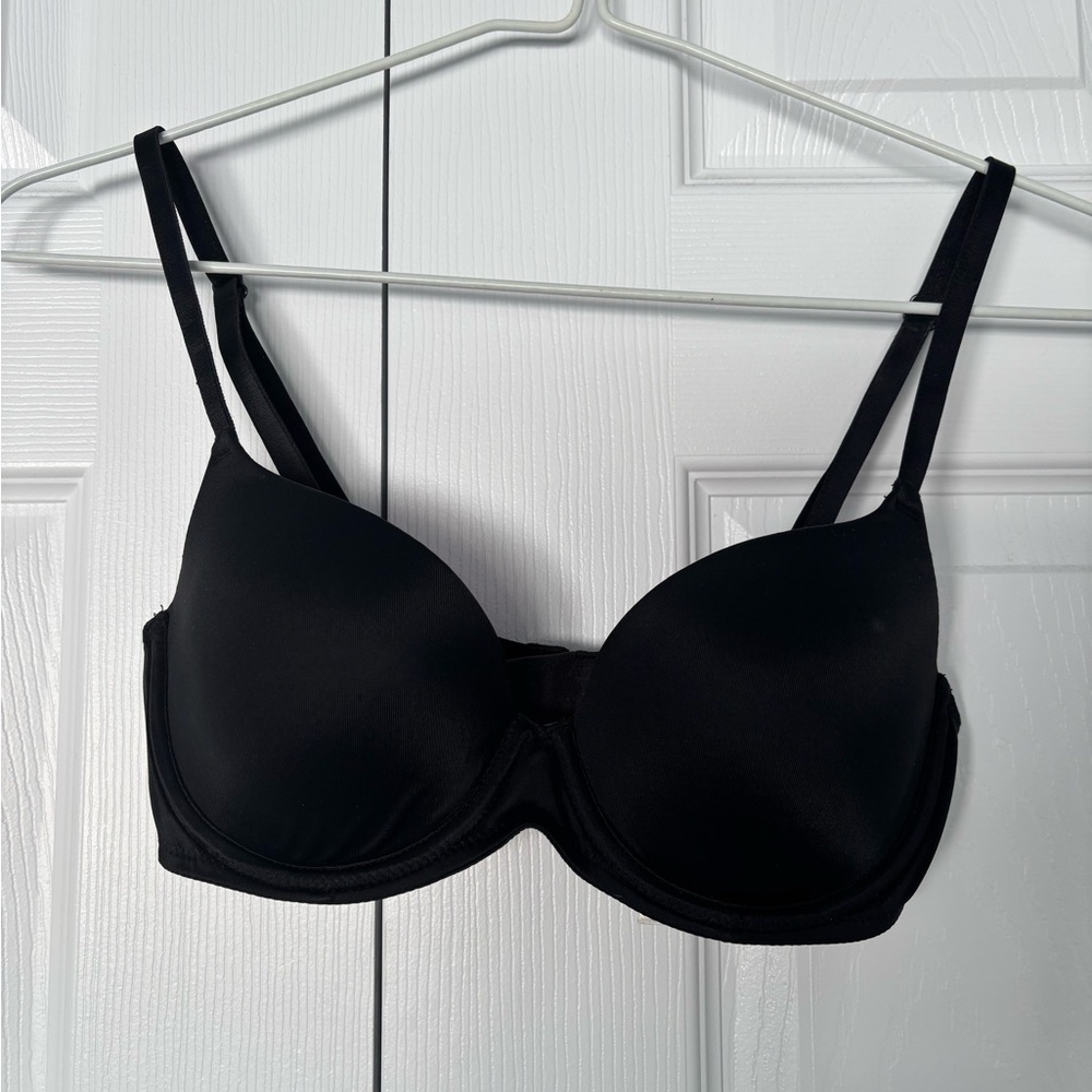 PINK Victoria's Secret Wear Everywhere Black Bra